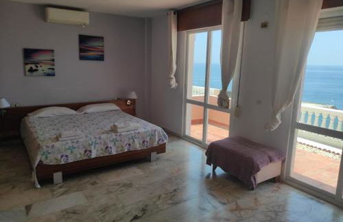 Magnificent Holiday 5 bedroom villa in beach front - Photo 17