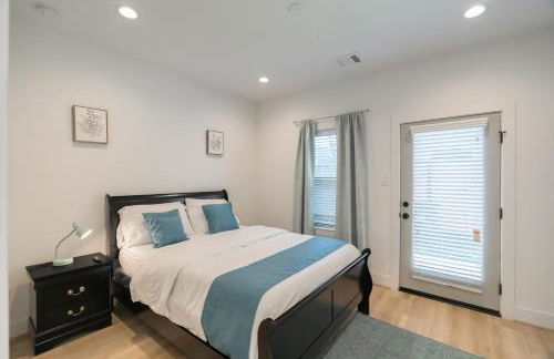 Luxury Charming 3BR 3Bath Free Wi-FI 8 Guests, Gated Home, Houston Downtown - Photo 3