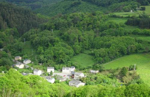 Apartamentos El Llago - Photo 21