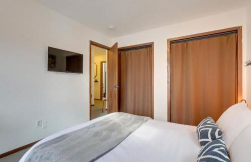 Family Fun on Cross Lake! Darts, Games, Smart TVs - Foto 21