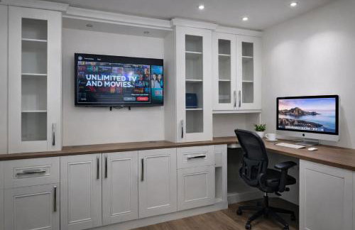 Spacious 4 Bedroom House in Milton Keynes for Families, Groups and Contractors - Foto 11