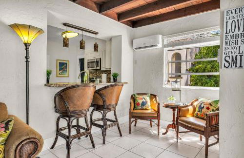 Birds of Paradise: Unwind in Nature's Embrace - Foto 24