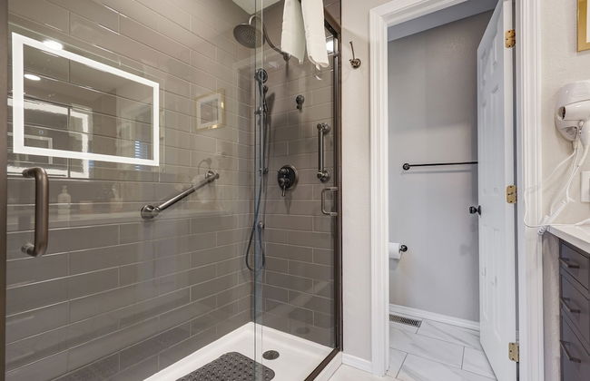 Safari House - Photo 23