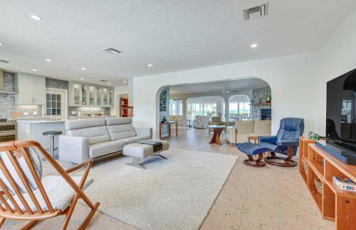 Waterfront Palmetto Home with Private Pool and Dock! - Foto 10