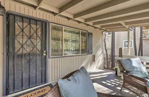 Renovated Cottage with Fire Pit in Munds Park! - Foto 24