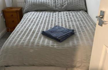 Free Driveway Parking 3 Double Bedroom House, Ideal for long term contractor, etc stays, 4 miles 11 mins drive to Nissan, 20 mins drive to Sunderland Newcastle, Fast WIFI - see Dwellcome Home Ltd site for assurance - Foto 23