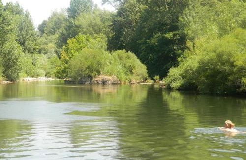Ceps Cottage sleeps 6 with free wifi near the river - Foto 4