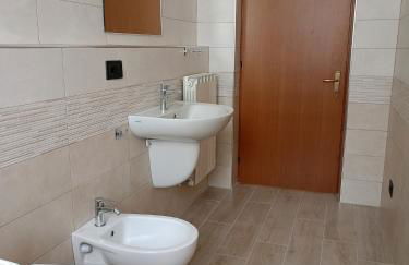 Wayne's house, a short walk to the waterfalls - Foto 14