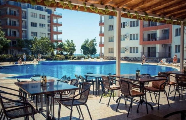 Seaside Studio Apartment in Ravda - Photo 9