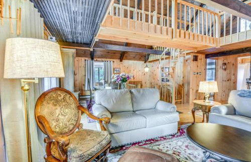 Charming Tamworth Cabin with Grill and Fireplace - Foto 5