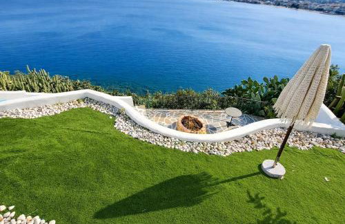 Aiora -Infinity Pool on the Cliff -Private Beach - Foto 13