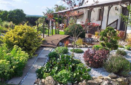 gemütliche große Wohnung in ruhiger Lage - Foto 3