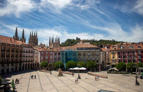 Increíble piso en la plaza Mayor, con garaje - Foto 2