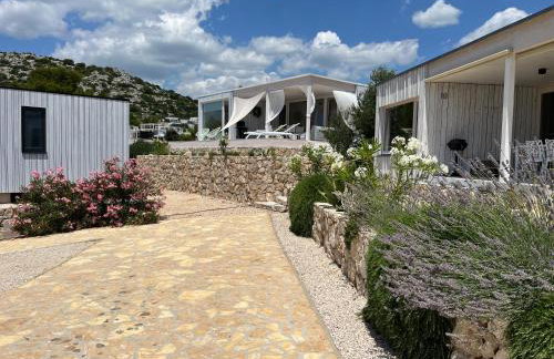 BUQEZ ECO RESORT - Beach Villas 2 and 8 - Seaview, new wifi! - Photo 5