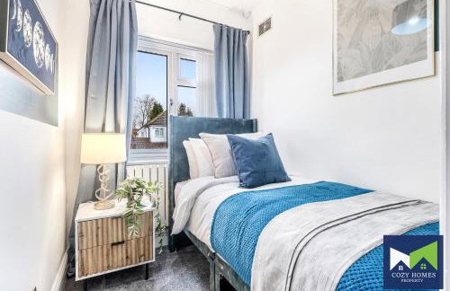 Modern 3 Bedroom House with Spacious Parking, Suitable for Contractors, Insurance Stays and Families near NEC, Solihull, HS2 - Foto 3