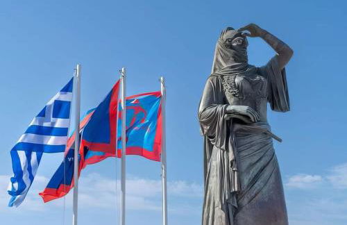 Alexjean cosy apartment close to beach and Dapia - Photo 51