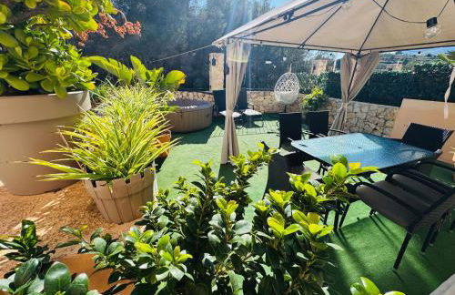 Calpe Casa adosada entorno playa y montaña tranquilidad relax jacuzzi piscina wifi aire jardin barbacoa y parking - Foto 15