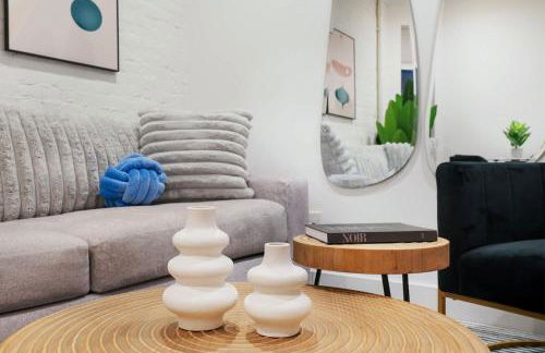 1290-8 New Renovated 2 Bedrooms in UES - Foto 9