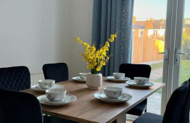 Luxury House in Ilford 21 minute Train journey from Central London - Foto 20