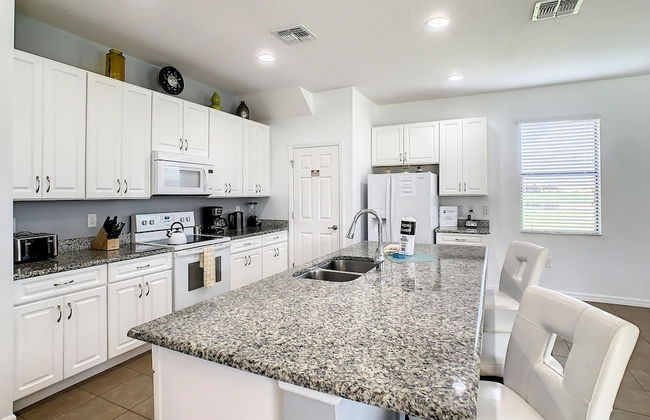 Family Oasis Near Disney - Pool Resort Access - Foto 10