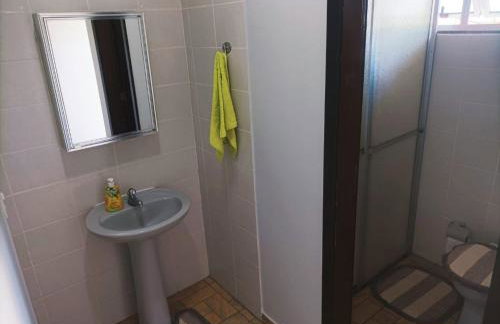 Lindo Sobrado c/ Piscina e conforto próximo do mar - Foto 18