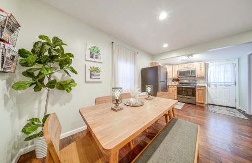 Walk to GOTL strip! Family cottage with laundry - Foto 6