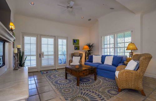 Luxurious Mykonos in Santa Barbara with Outdoor Deck Short Bike Ride to Beach - Foto 12