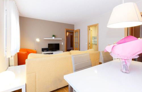 LetsGo Sagrada Familia Penthouse - Photo 20