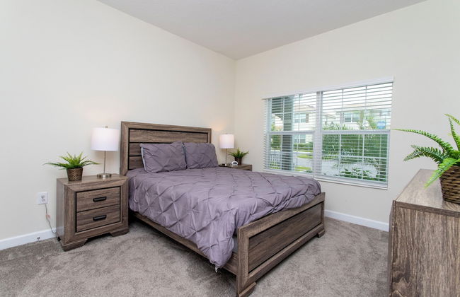 Luxurious Décor 4 Bd w/ Pool Close to Disney 4820 - Photo 7