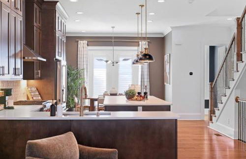 Downtown Riverfront Luxury, Steps to River Street - Foto 27