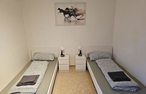 Leuna bei Leipzig & Halle - 2 Apartments mit je 3 Schlafzimmern, Küche, Bad - Foto 21