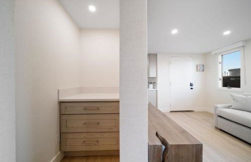 New Modern Studio - Stunning Ocean view - Photo 10