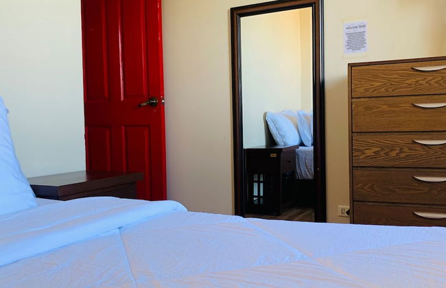 King Bed 2BR European Style City Center in Davao City Philippines - Foto 5