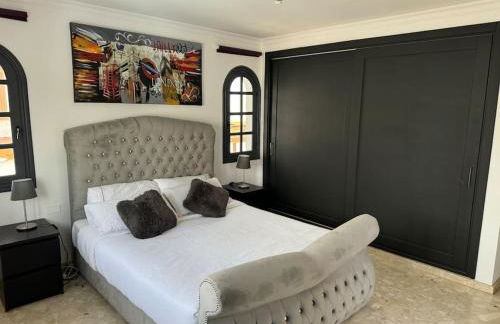 Large Villa in Maspalomas with Huge Private Pool, Jacuzzi & Gym - Foto 29