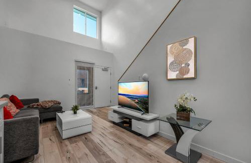 Chic Modern Loft in Hollywood 1 Bedroom with Balcony & Free Secure Parking - Foto 4