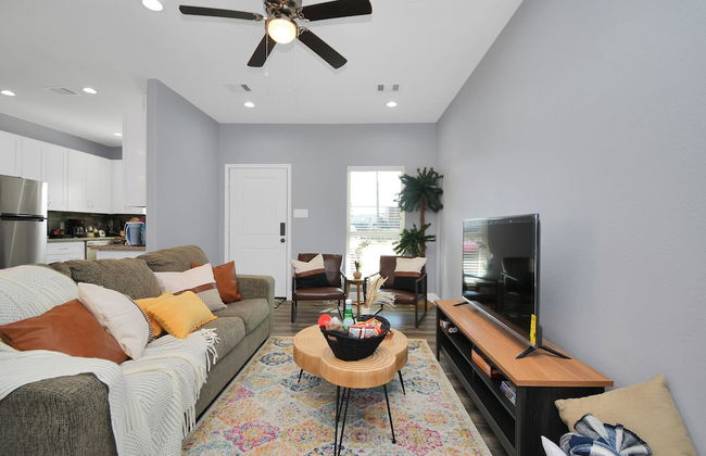 Cozy Retreat Near NRG Stadium, Free parking, Wi Fi - Foto 1