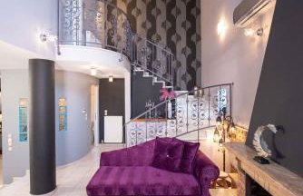 Dana's Luxury Maisonette - Photo 6