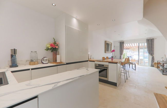 Attractive Holiday Home in Port Grimaud With Jetty - Photo 11