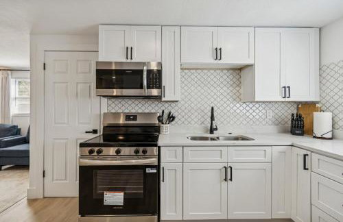 Elegant Largo Retreat, Sleeps 8, 10 Mins to Beach - Foto 21