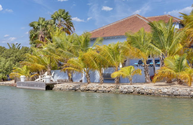 Ocean Breeze Villa with private pool - Photo 75