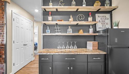 10 min to DIA, Walk to the Gaylord! - Foto 5