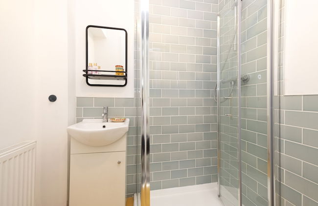 JOIVY Charming 1-Bed Ap Near Leith Links W/ Patio - Foto 22