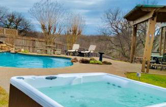 Elite 4BR 2BA Holiday Home with Hot Tub, Pool, and BBQ - Foto 39