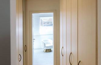 Ferienwohnung König Ludwig - Modernes Design-Apartment für Paare und Genießer am Starnberger See by LIVARIA - Foto 18