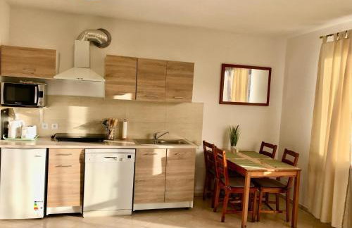 Charming Countryside Apartments - Photo 25