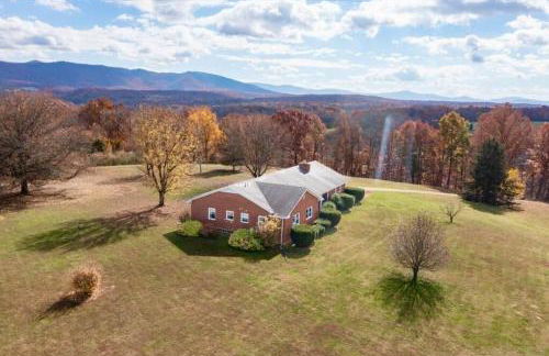 Mountain View Getaway - Stunning Views and Privacy - Foto 30