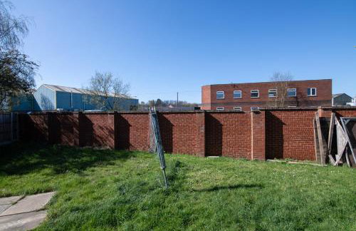 Modern Two Bedroom House with Parking - Foto 22