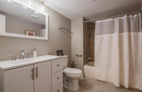 Newly renovated 4BR CozySuites - Foto 40