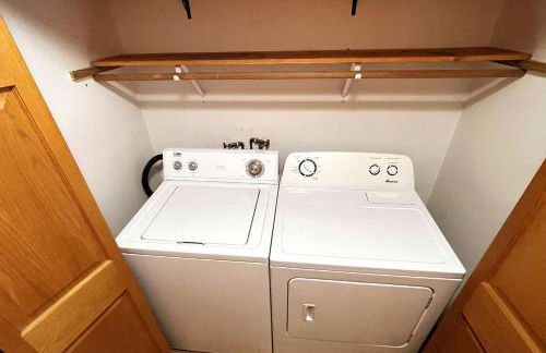 Dog-friendly 6-acre 5BR 3BA home, game room, deck, Wisconsin Dells 10min - Foto 49