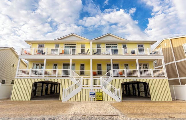 Clayton Street 17B - Photo 1